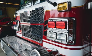 Kegiatan Pembersihan Alun-Alun oleh Dinas Damkar: Tanggapan dan Harapan